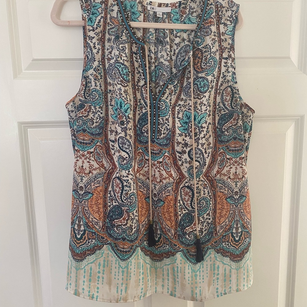 DR2 Floral Sleeveless Blouse
